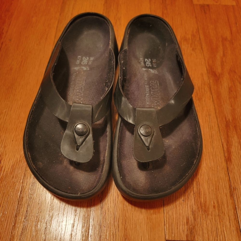 Tatami by Birkenstock black thong sandals